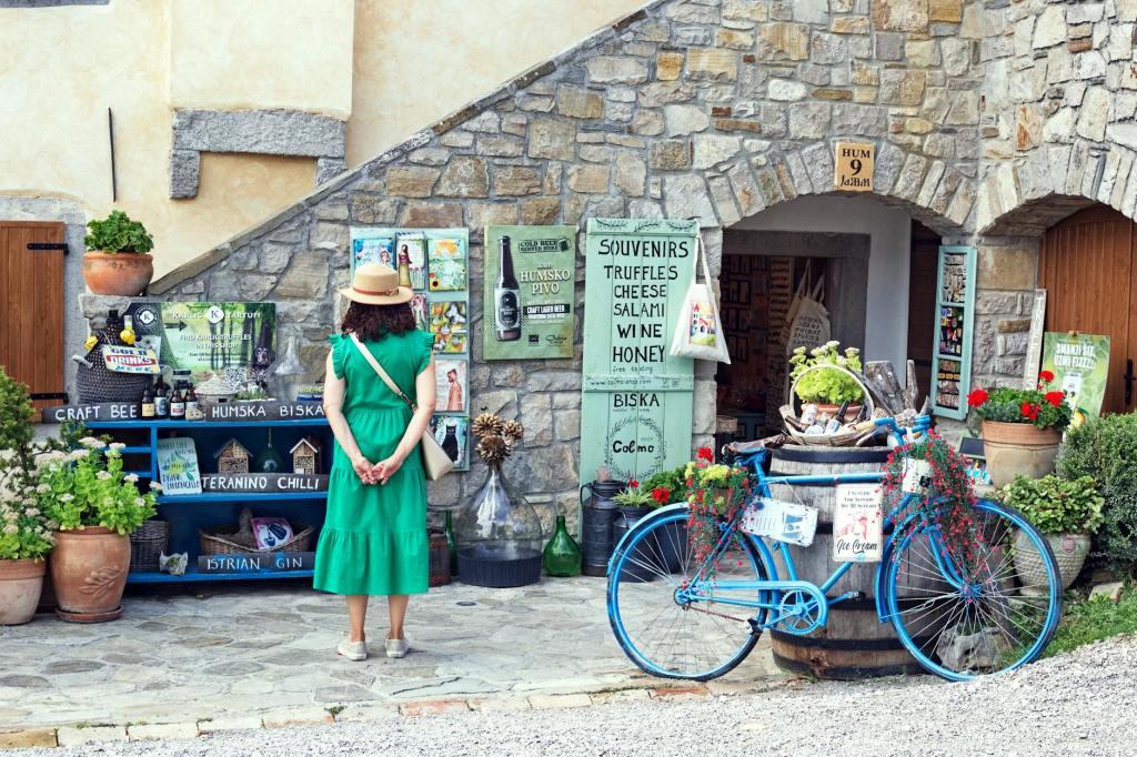 Top 10 Solo Travel Destinations for Women in&nbsp;2025