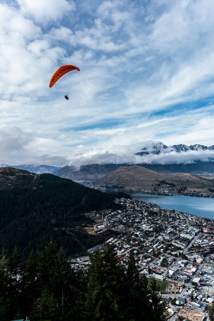 Snow-capped Remarkables mountains overlooking Queenstown and Lake Wakatipu